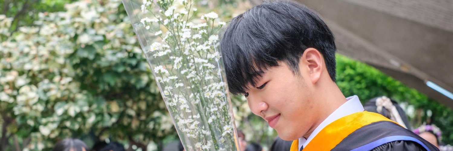palehunter1's profile banner image