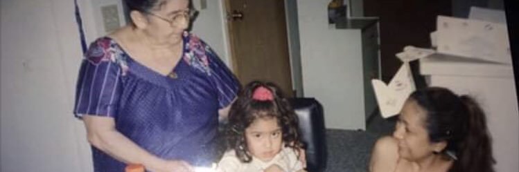 aylin0429's profile banner image