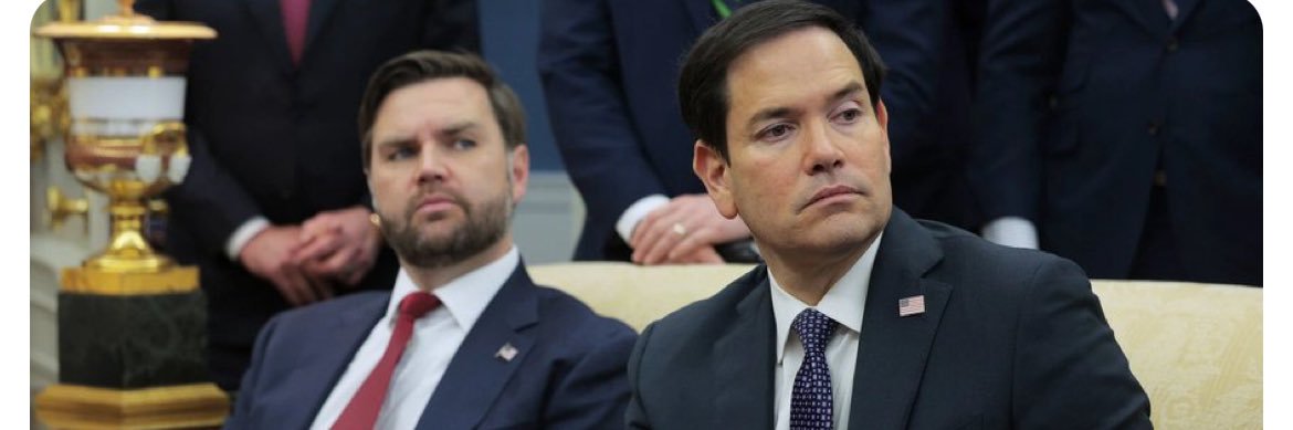 Focused on Politics🍊🇺🇸 banner