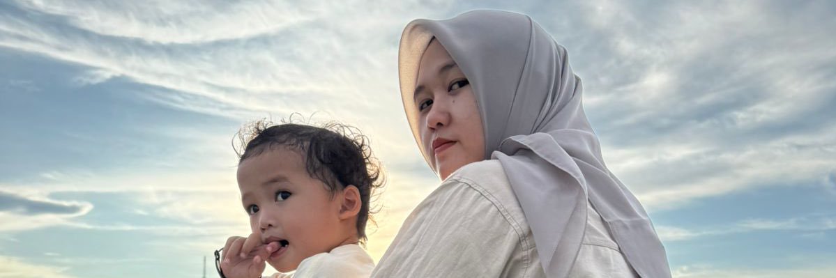ninakarmilaa's profile banner image