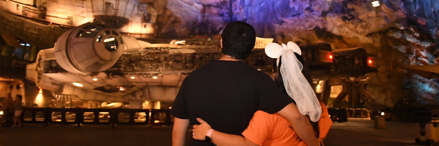 XoxoDeleon's profile banner image