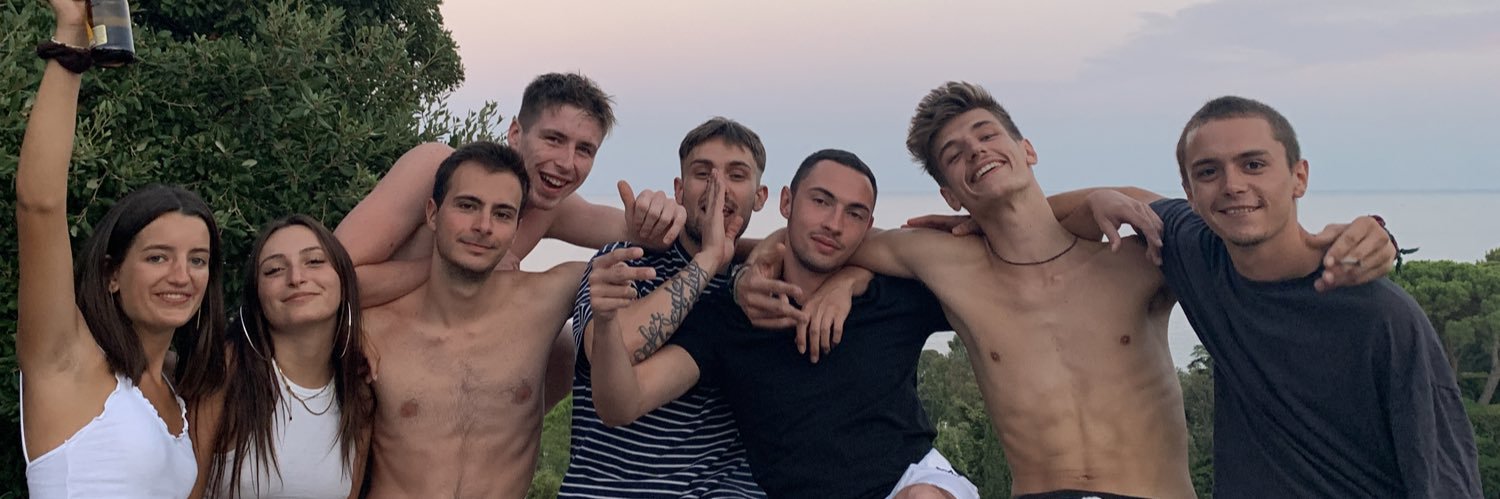 leabhd's profile banner image