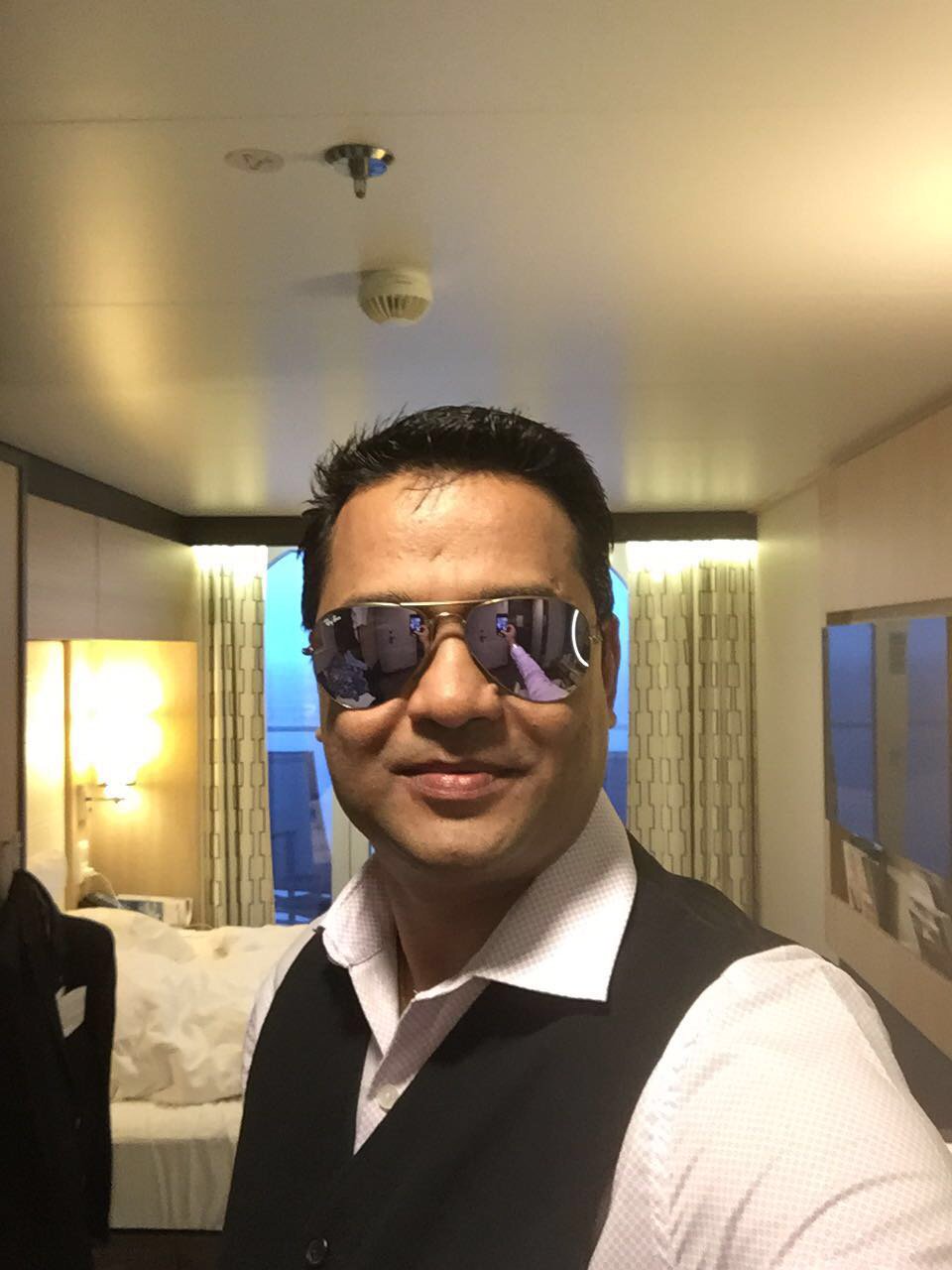 AninNikul's profile banner image