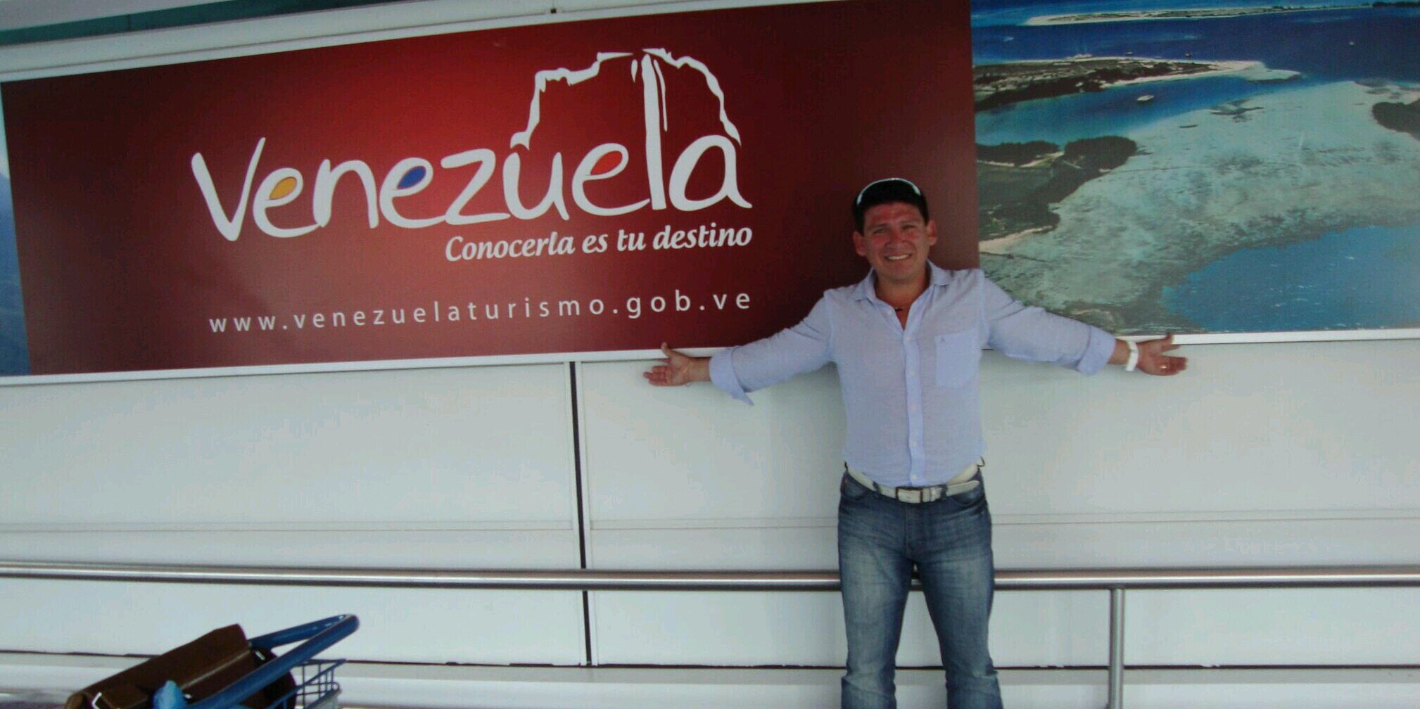lopezluco's profile banner image