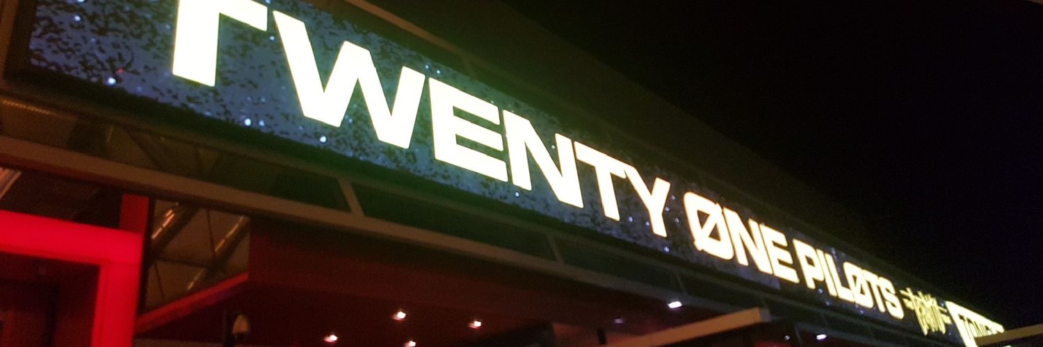 jenna misses tøp again :( banner