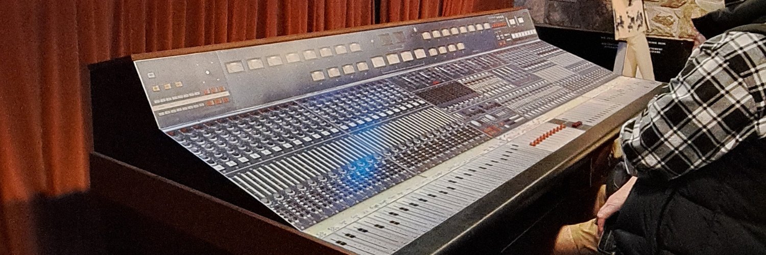 erichkoe's profile banner image