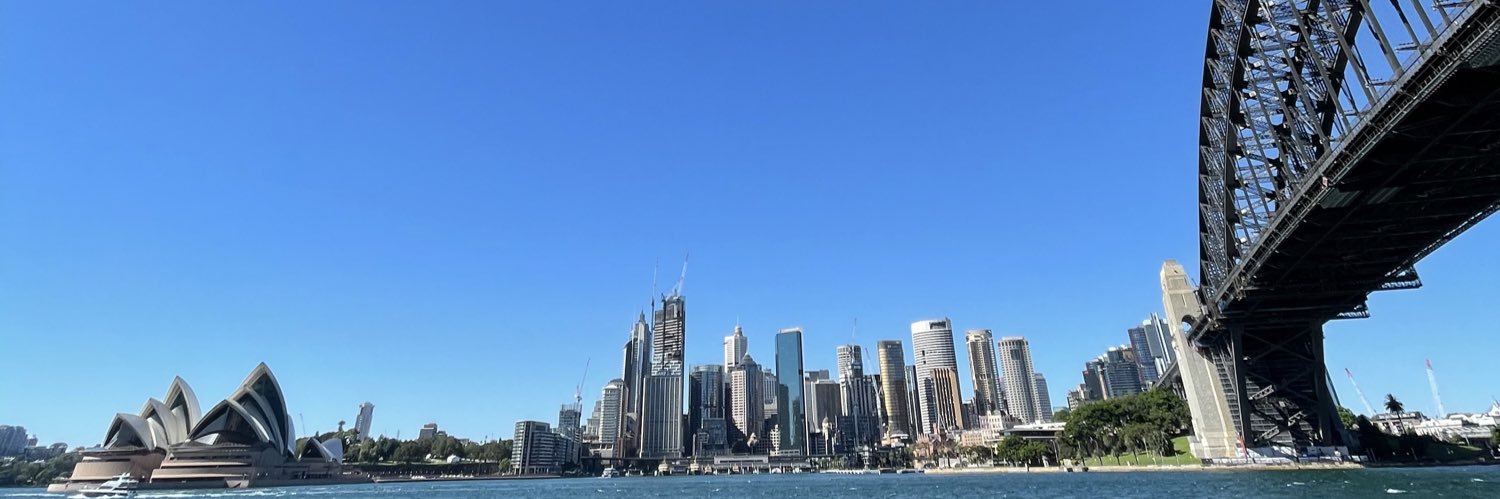 Paul Michaele Loiz banner