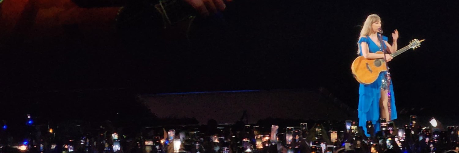 ari banner