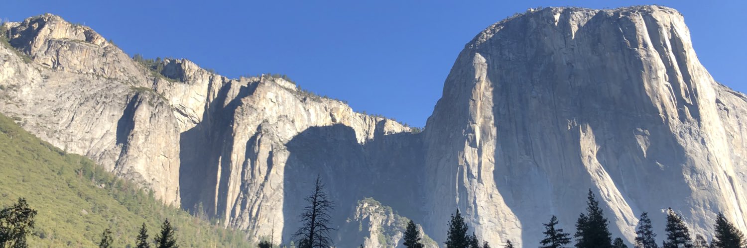 andreromancr's profile banner image