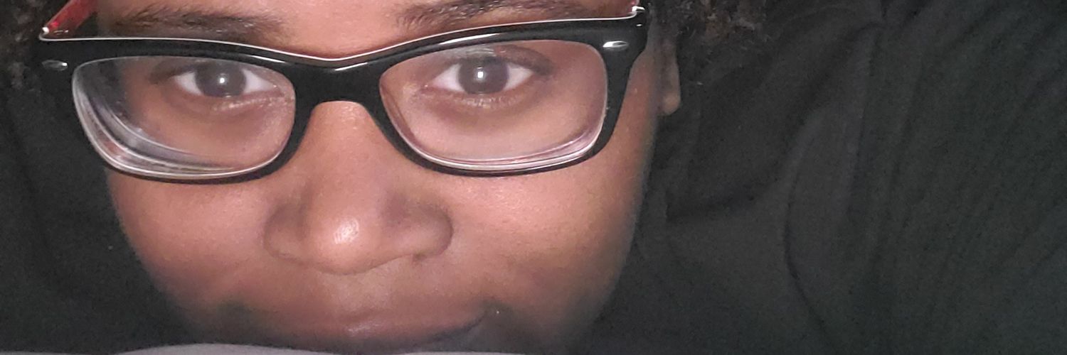 lilolr's profile banner image