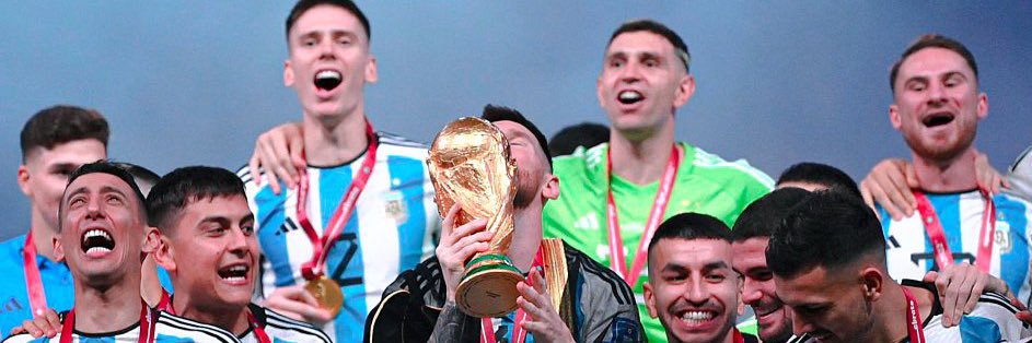 paucrav's profile banner image