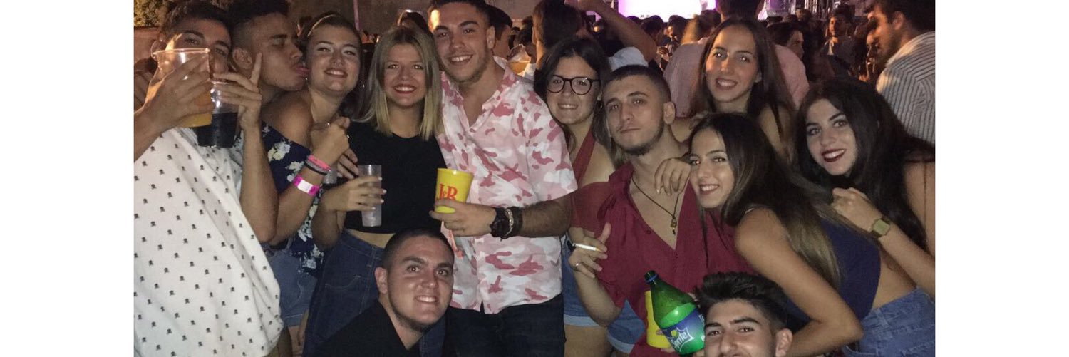 raquelmr99's profile banner image