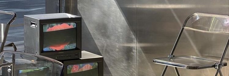 ໊ banner