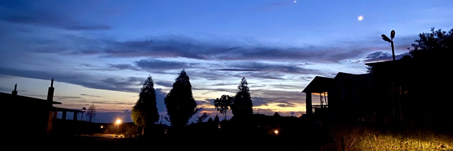 idkHTML's profile banner image