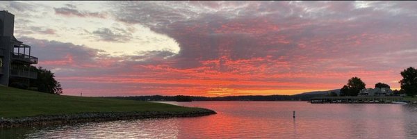 EezissCUM Profile Banner