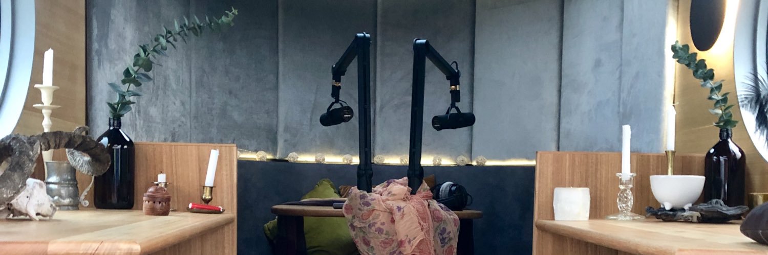 Helene Thomas banner