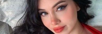 carinee0's profile banner image