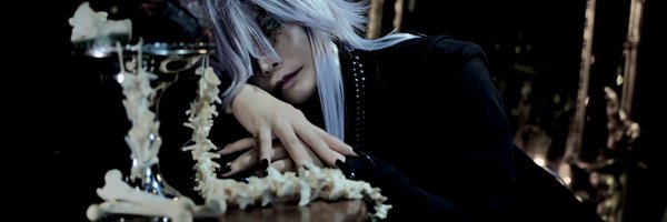 mochimochimoon3 Profile Banner