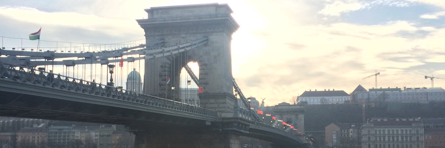 cassssmtl's profile banner image