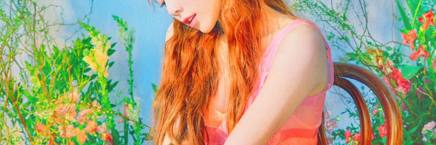 taengxdess's profile banner image