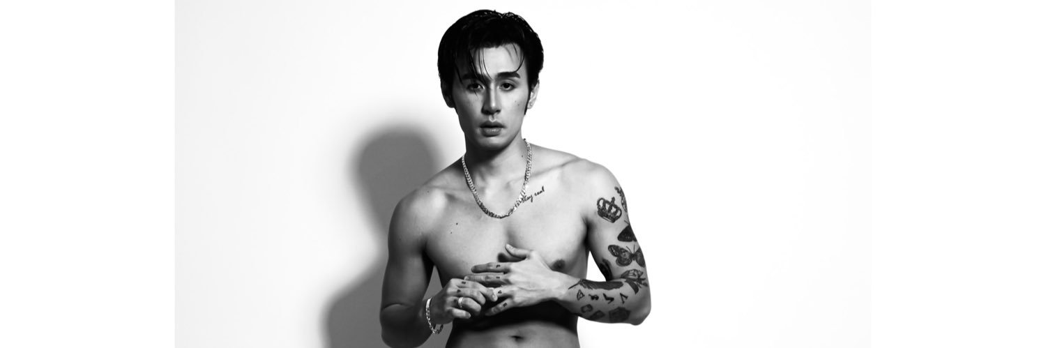 Fifth Solomon banner