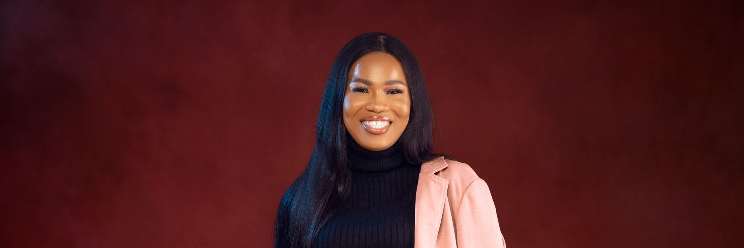 The Velvet Voice. banner