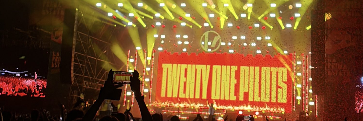 treehcuseonfire's profile banner image