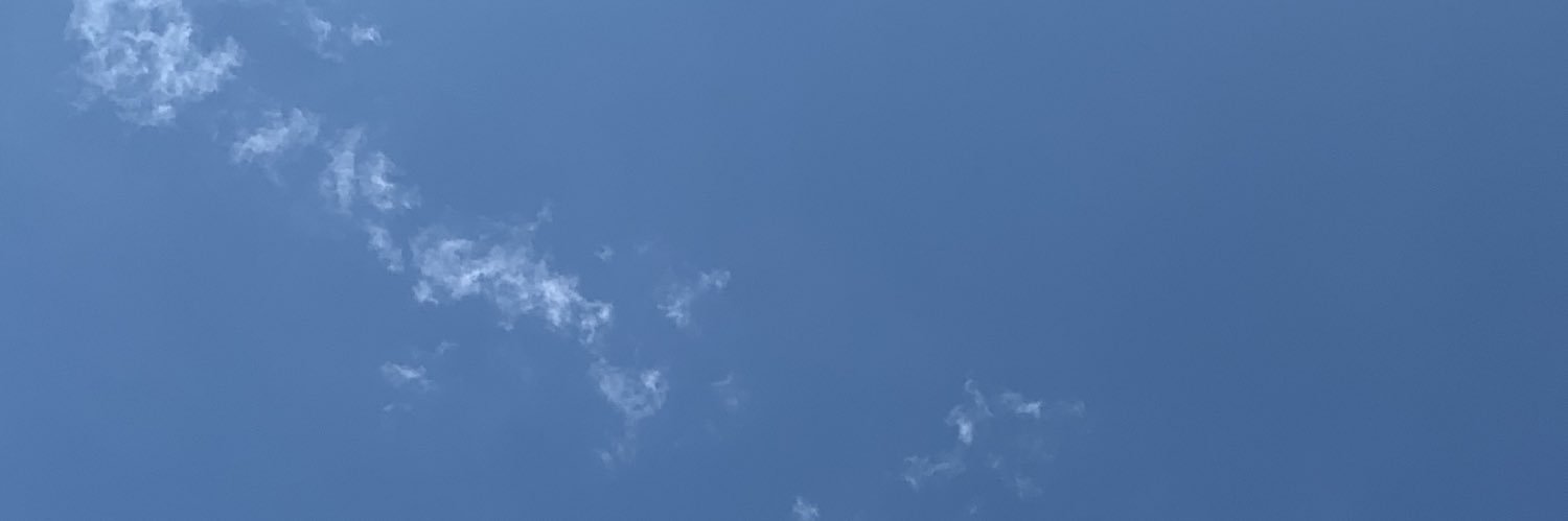 15Rmoz's profile banner image