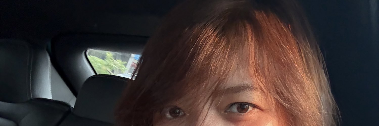 emphiee's profile banner image
