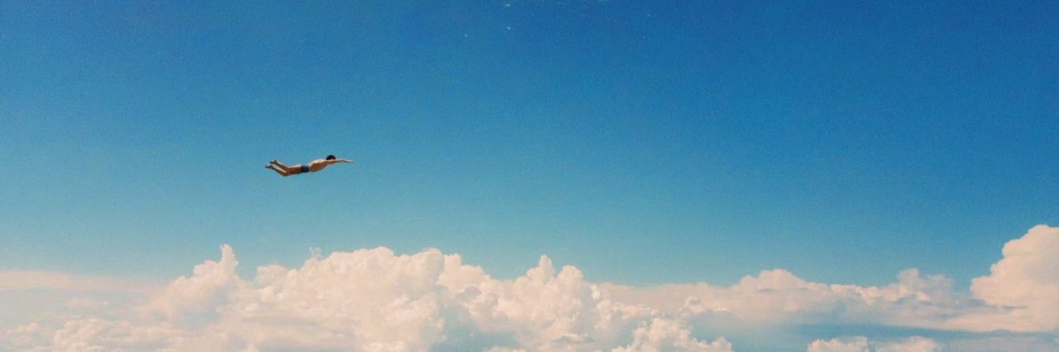 Cristóbal Valenzuela's banner