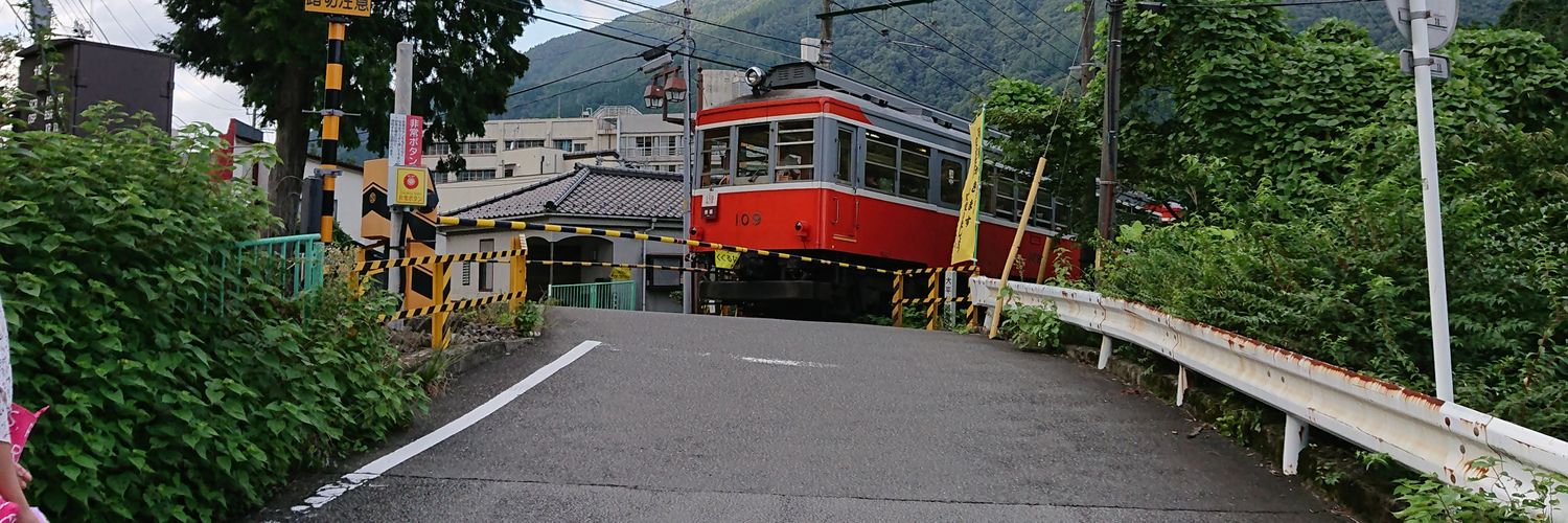 mitzzeey's profile banner image