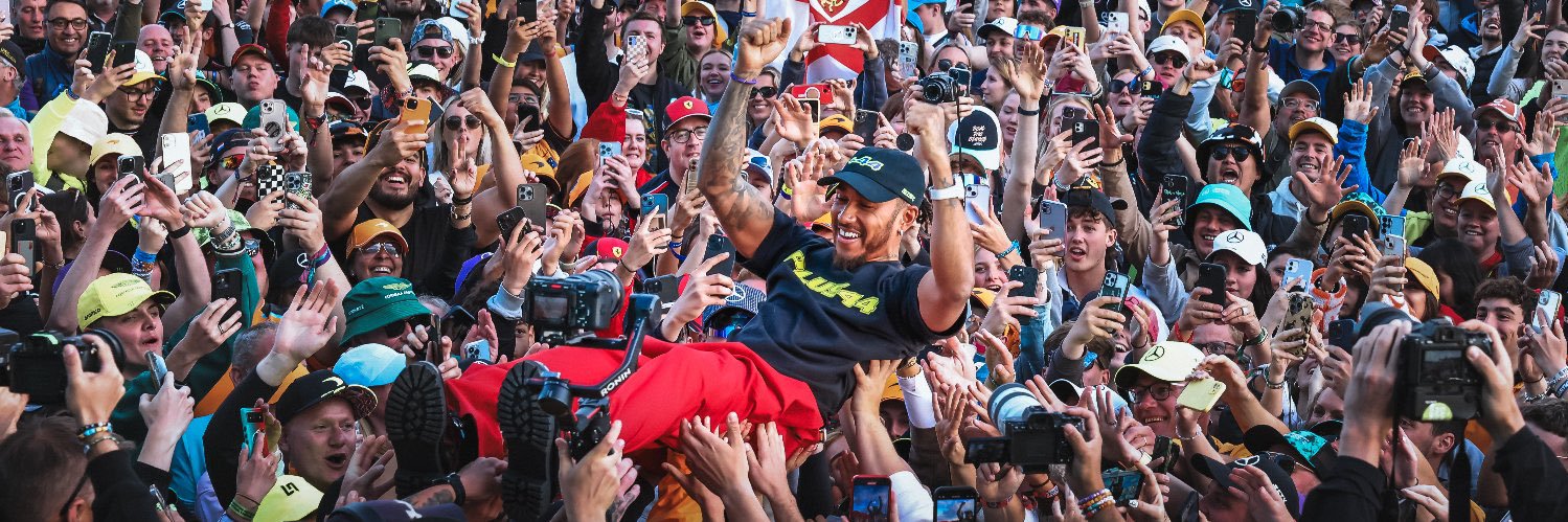 scarlet witch banner