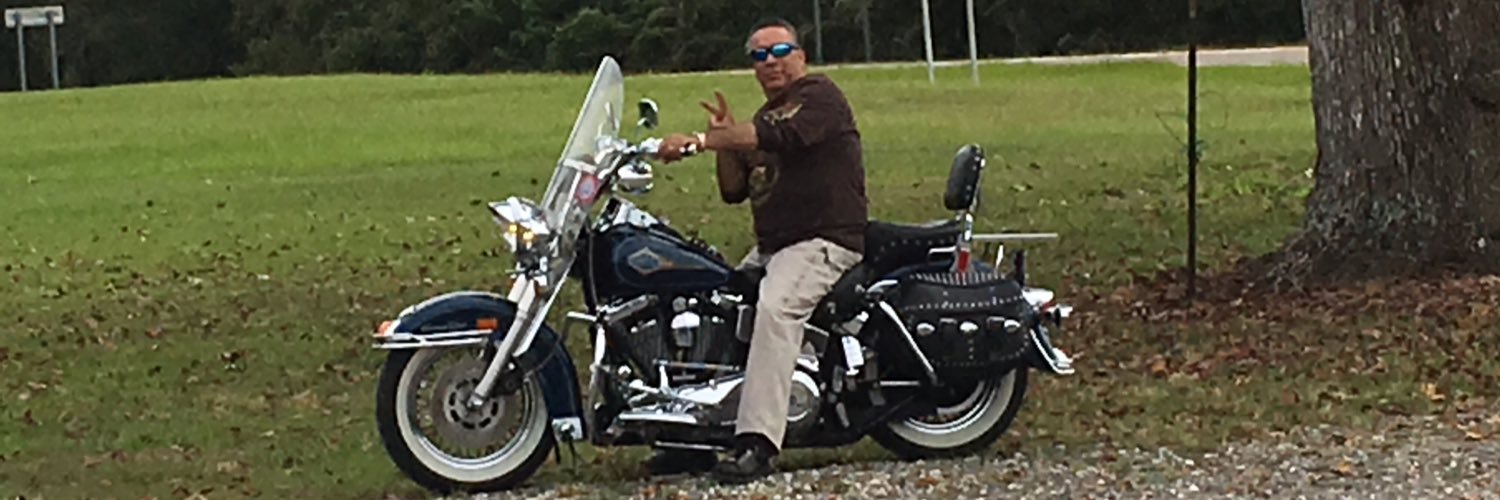 harleylous's profile banner image