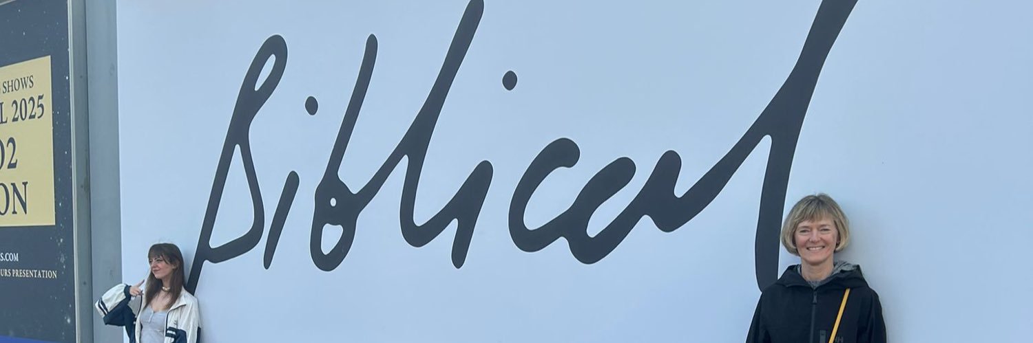 KayFray 🇺🇦's banner