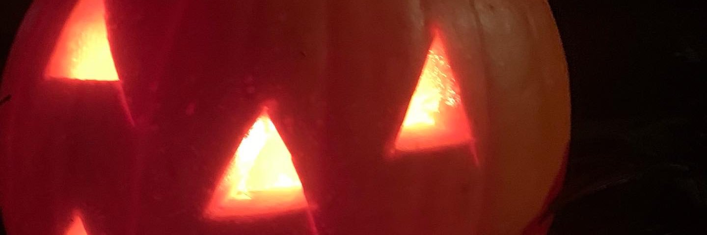maudellen's profile banner image
