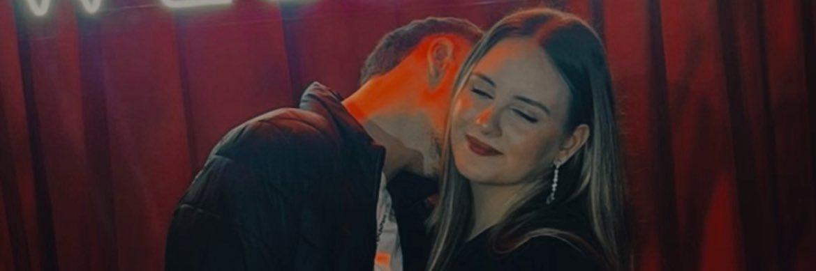 munizz_clara's profile banner image