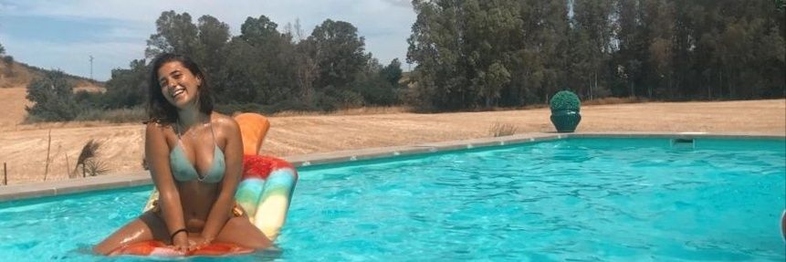 LoreeBV's profile banner image