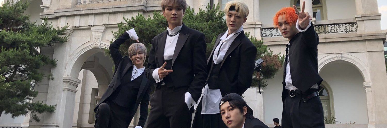 ซ้อเยลลี่ ผบ เอกไข่เละเป๊ะทุกวิ banner