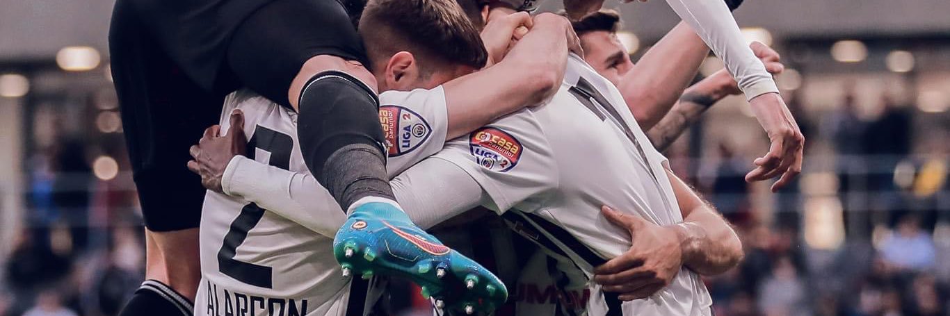RobertoSaeez's profile banner image