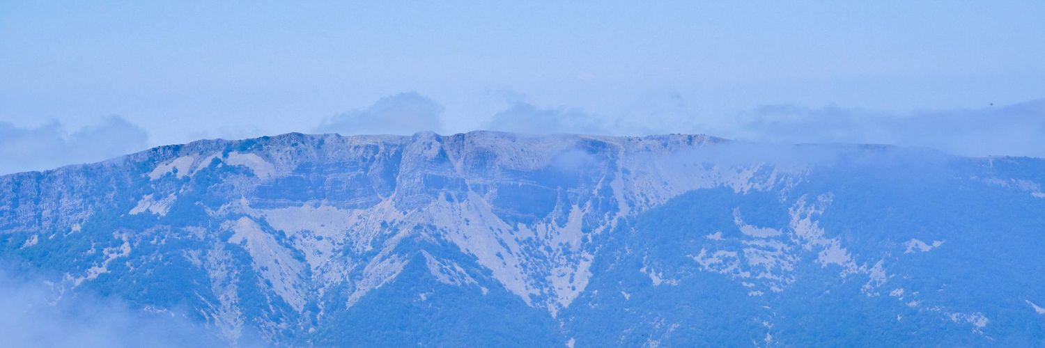 pho_tomix's profile banner image