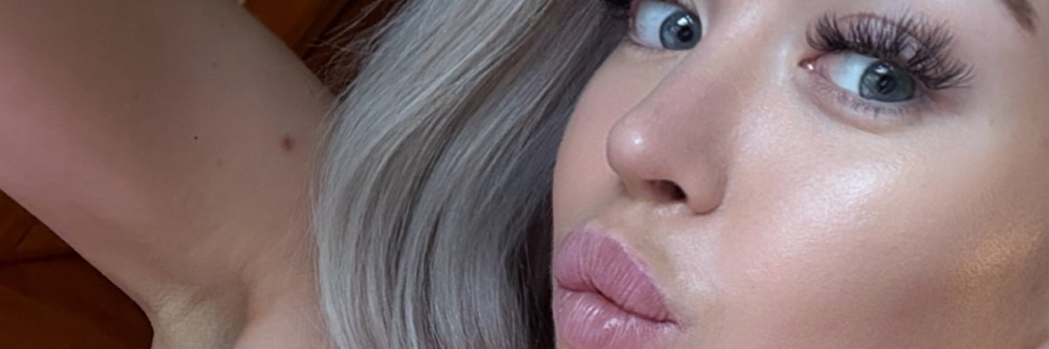 Helen_Babyik's profile banner image