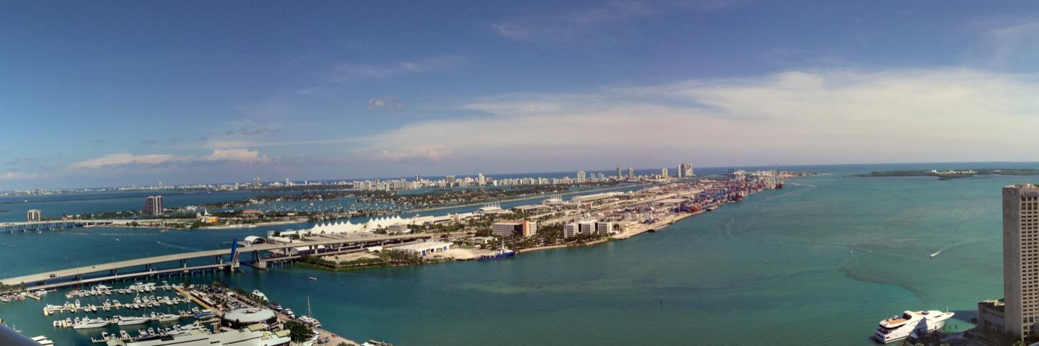 maxnucci's profile banner image