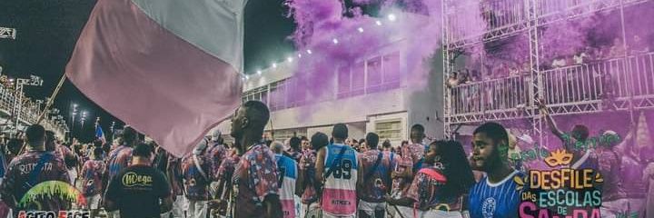 robertas09's profile banner image