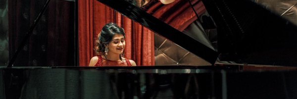 Nithyashree Profile Banner