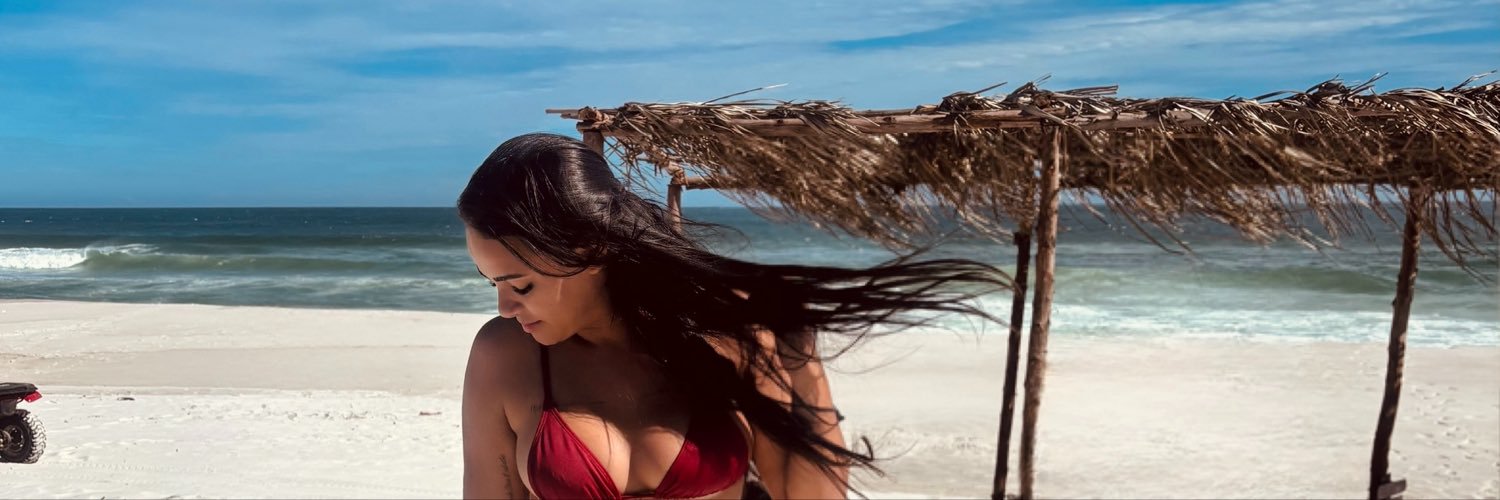 instmilenna's profile banner image