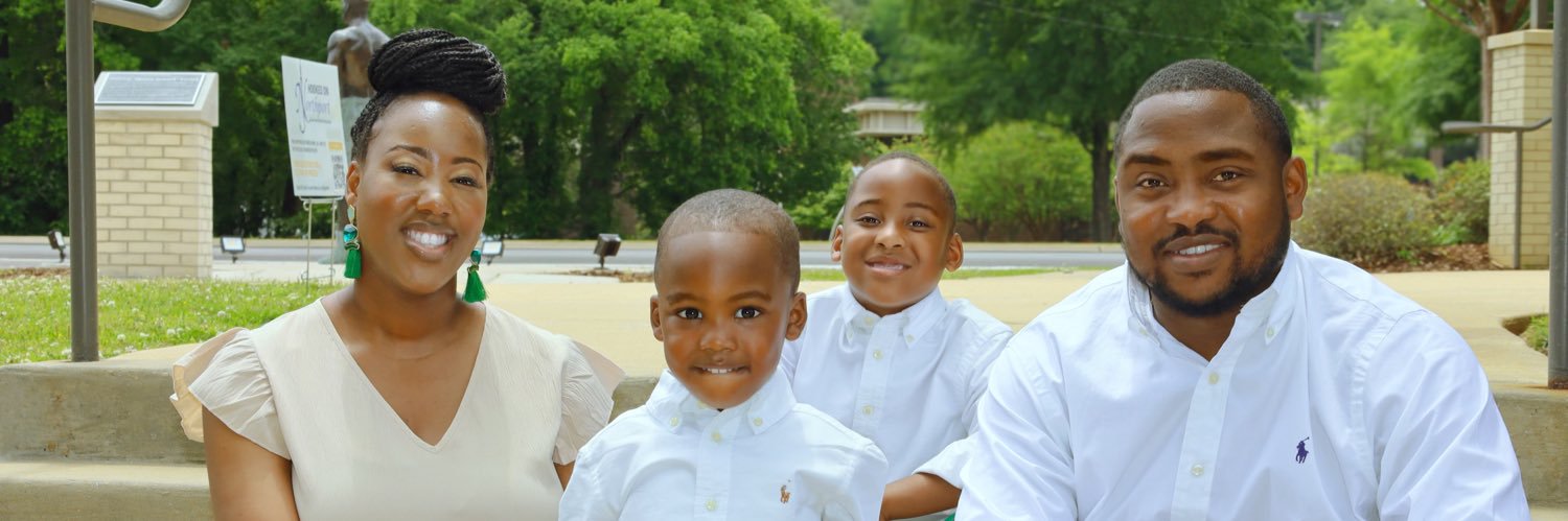 Shayla Thomas banner