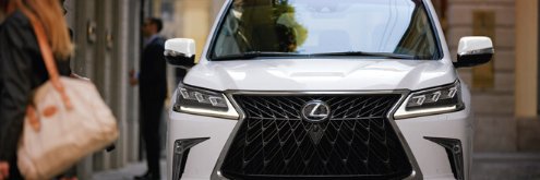Lexus of Warwick banner