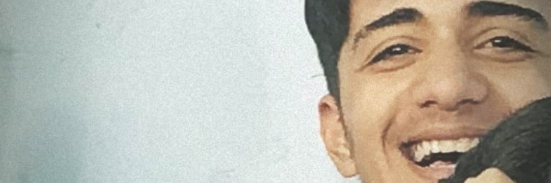 | ᗰOEIᑎ | 's banner