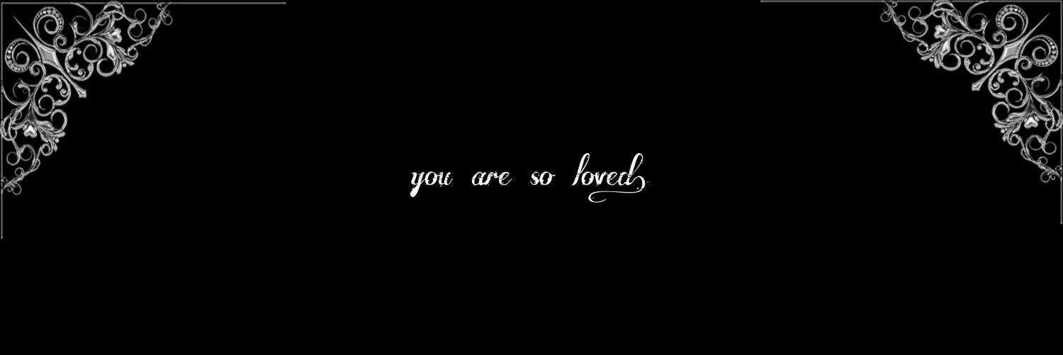 𝑬𝒎 ♱🪽 banner