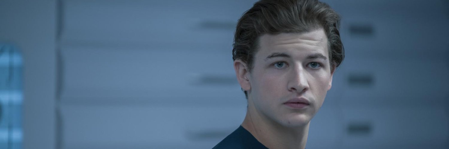 grey_curious's profile banner image